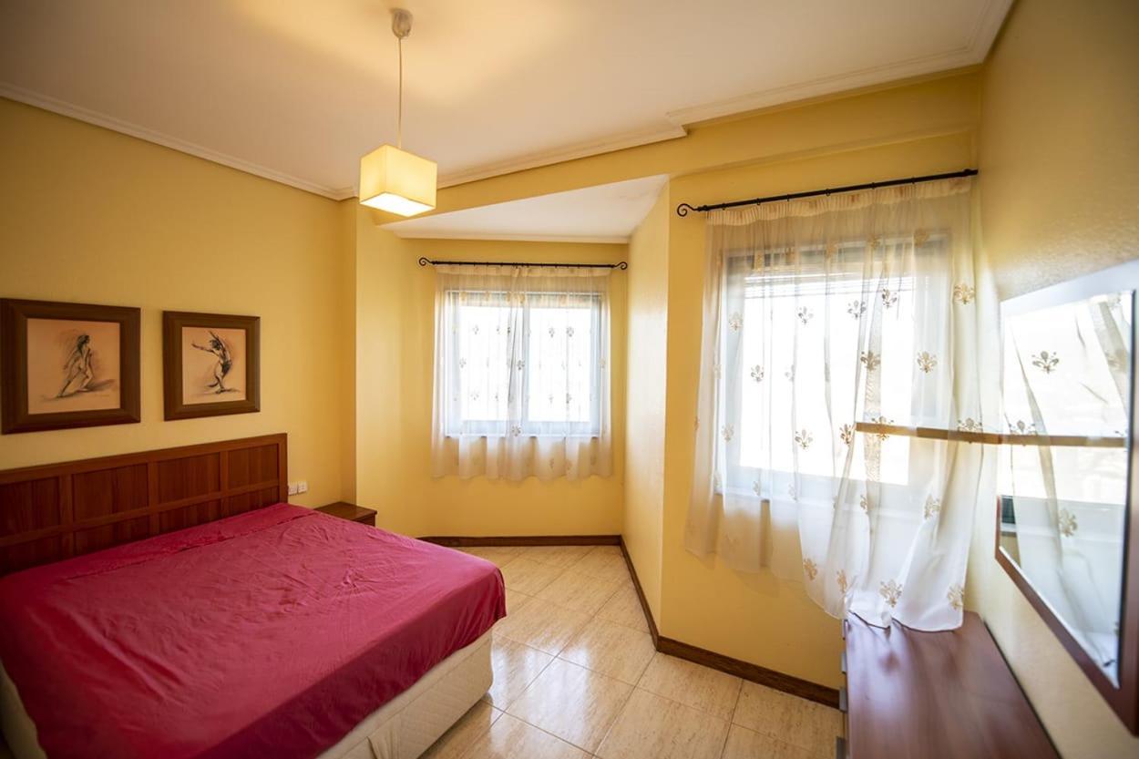 Samil Apartment, Primera Linea De Playa Con Wifi Y Garaje 比戈 外观 照片