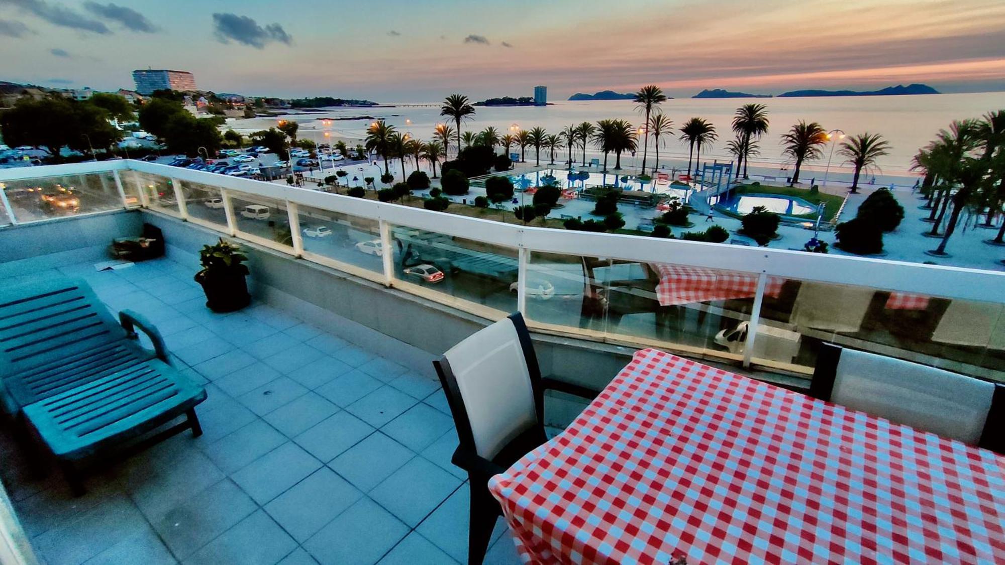 Samil Apartment, Primera Linea De Playa Con Wifi Y Garaje 比戈 外观 照片